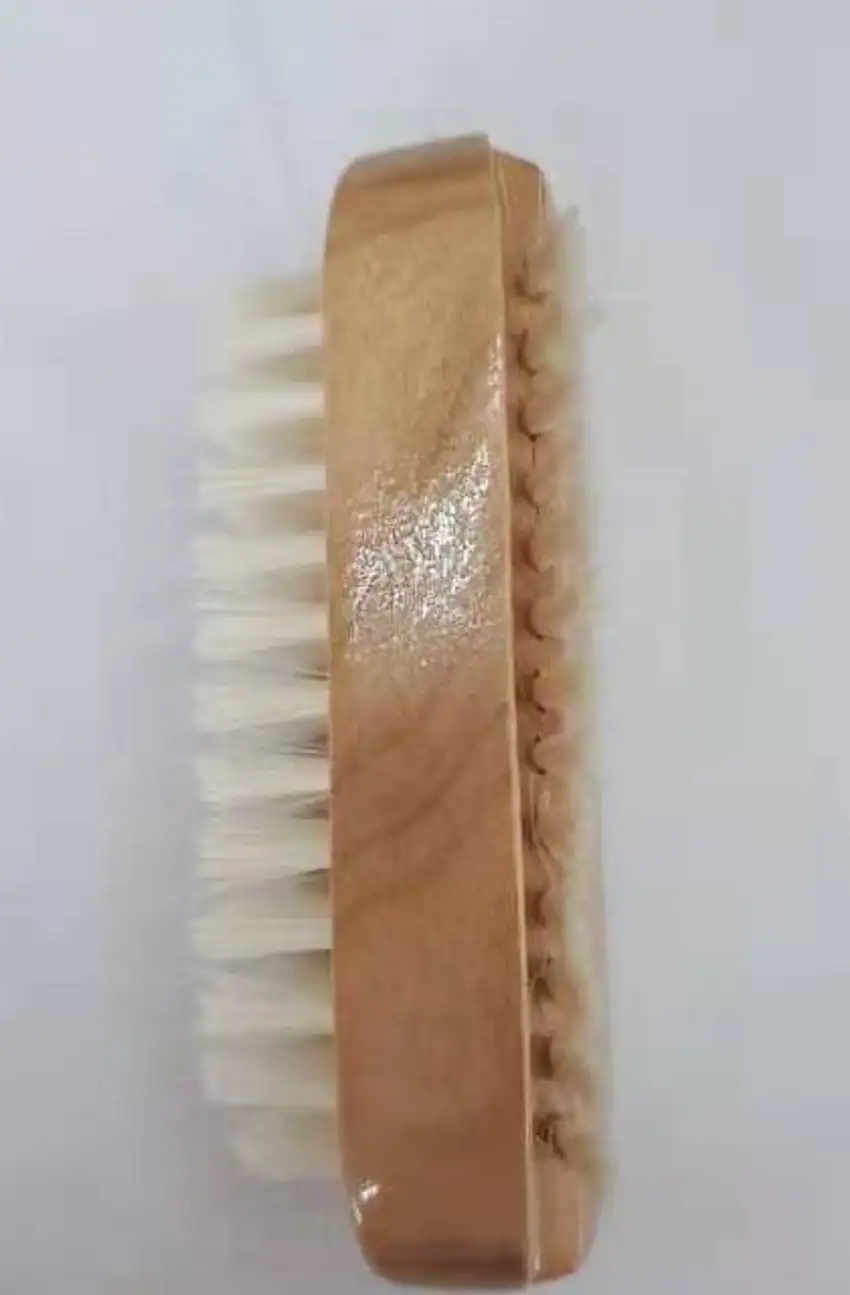 Nygaard Neglebørste db træ ægte hår 9 cm lang