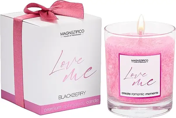 Magnetifico Love Me Blackberry Scented Candle 77424808